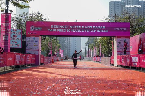 Race photo from Smartfren Run 2025 