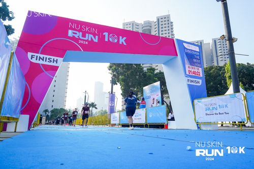Race photo from Nu Skin Run 10K