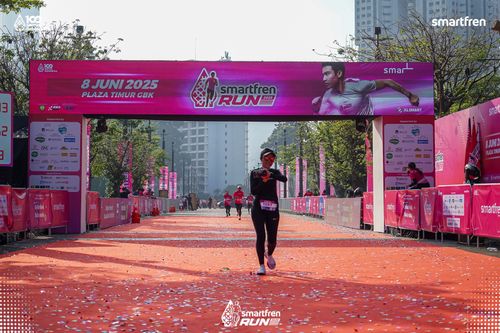 Race photo from Smartfren Run 2025 