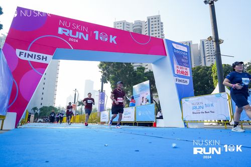 Race photo from Nu Skin Run 10K