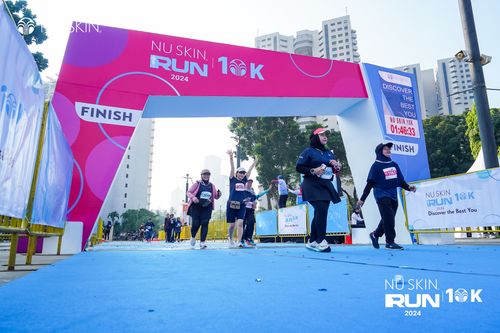 Race photo from Nu Skin Run 10K