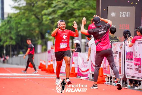 Race photo from Smartfren Run 2024
