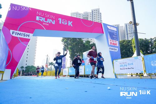 Race photo from Nu Skin Run 10K