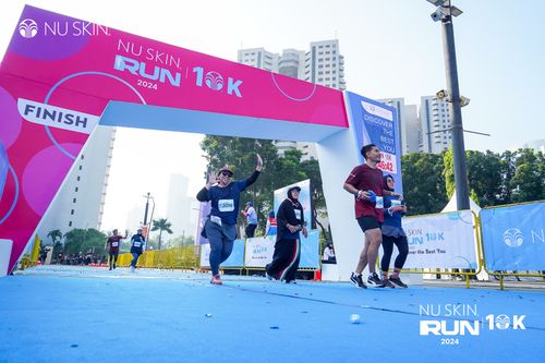 Race photo from Nu Skin Run 10K