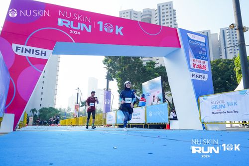 Race photo from Nu Skin Run 10K