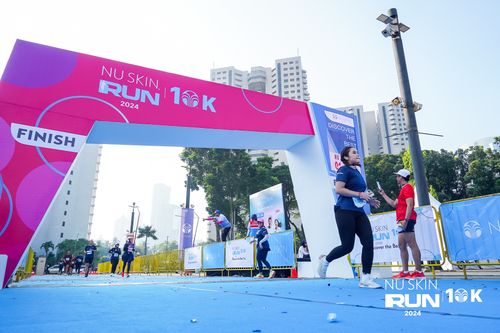 Race photo from Nu Skin Run 10K
