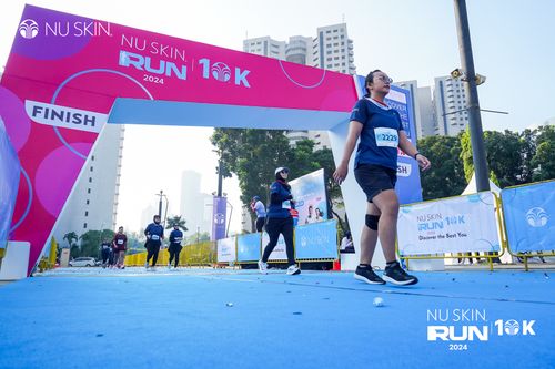 Race photo from Nu Skin Run 10K