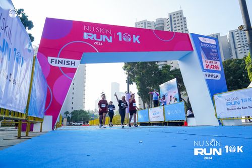 Race photo from Nu Skin Run 10K