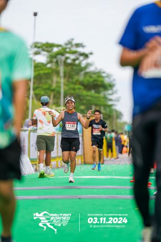 Race photo from Arutmin Borneo Run 2024