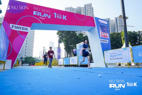 Race photo from Nu Skin Run 10K