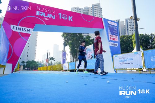 Race photo from Nu Skin Run 10K