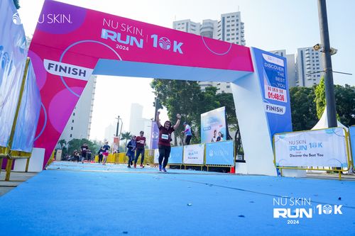 Race photo from Nu Skin Run 10K