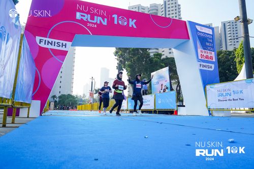 Race photo from Nu Skin Run 10K