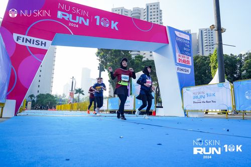 Race photo from Nu Skin Run 10K