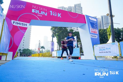 Race photo from Nu Skin Run 10K