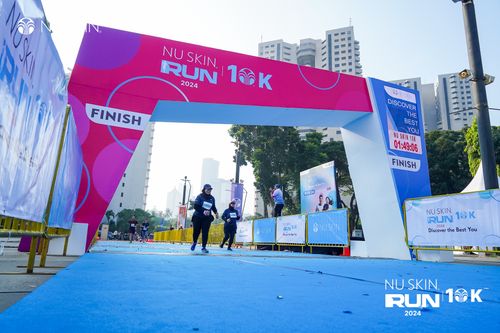 Race photo from Nu Skin Run 10K