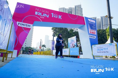 Race photo from Nu Skin Run 10K