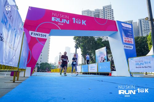 Race photo from Nu Skin Run 10K