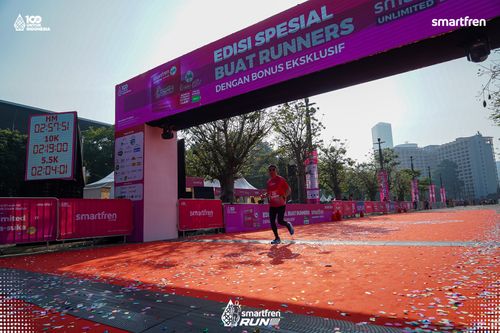 Race photo from Smartfren Run 2025 