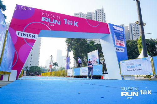 Race photo from Nu Skin Run 10K