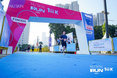 Race photo from Nu Skin Run 10K
