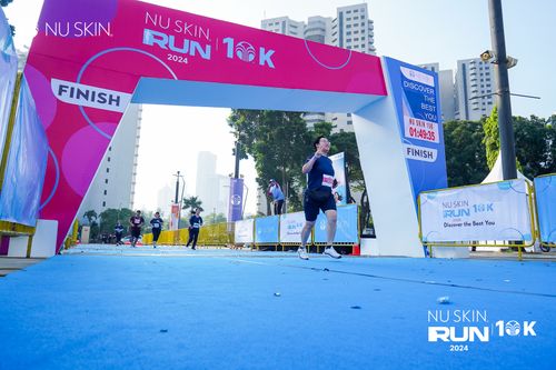 Race photo from Nu Skin Run 10K