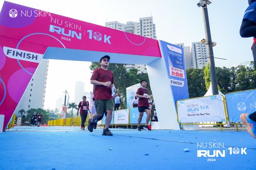 Race photo from Nu Skin Run 10K