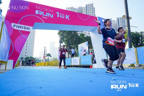 Race photo from Nu Skin Run 10K