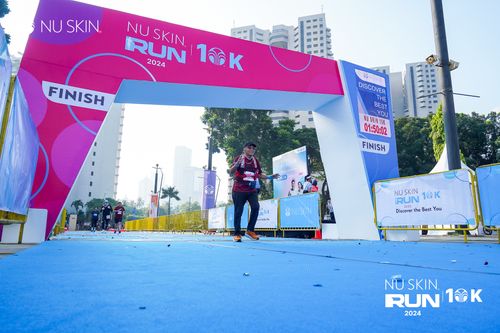 Race photo from Nu Skin Run 10K