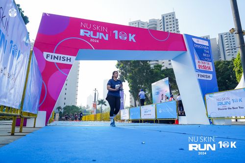 Race photo from Nu Skin Run 10K
