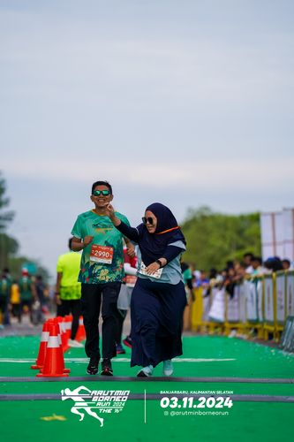 Race photo from Arutmin Borneo Run 2024