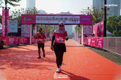 Race photo from Smartfren Run 2025 