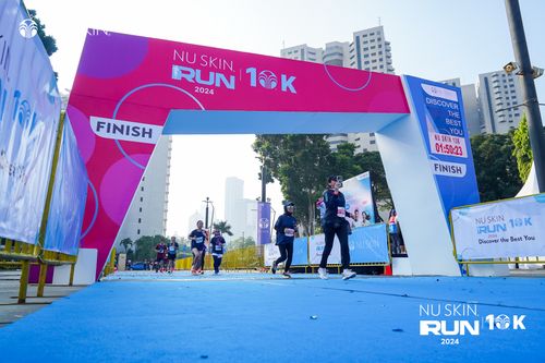 Race photo from Nu Skin Run 10K