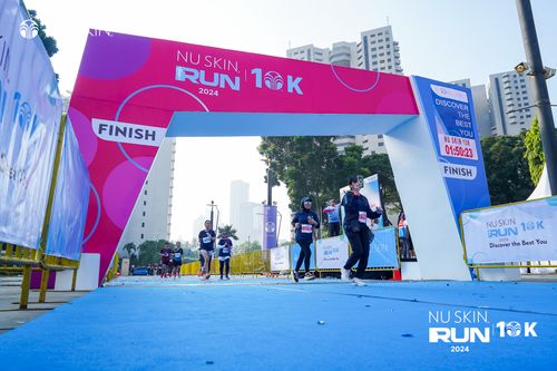 Race photo from Nu Skin Run 10K
