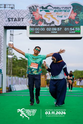 Race photo from Arutmin Borneo Run 2024
