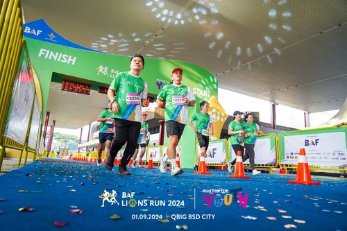 Race photo from BAF LIONS RUN 2024