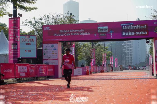 Race photo from Smartfren Run 2025 