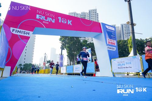 Race photo from Nu Skin Run 10K