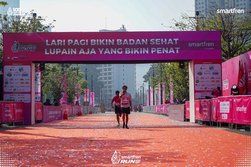 Race photo from Smartfren Run 2025 