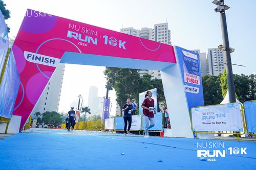 Race photo from Nu Skin Run 10K