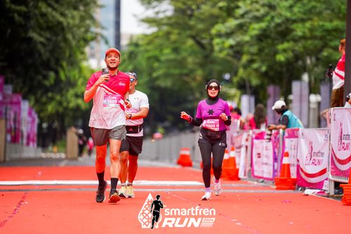Race photo from Smartfren Run 2024