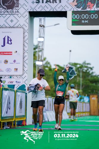 Race photo from Arutmin Borneo Run 2024