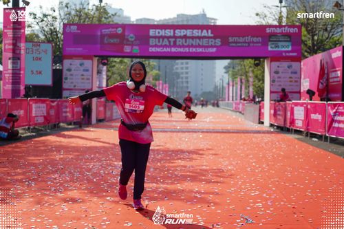Race photo from Smartfren Run 2025 