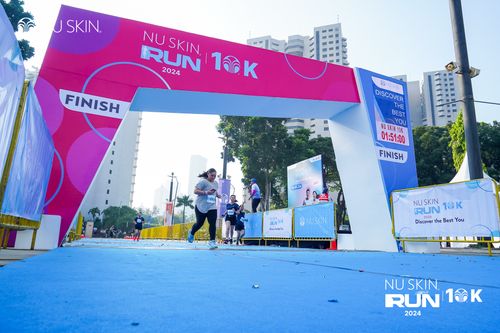 Race photo from Nu Skin Run 10K
