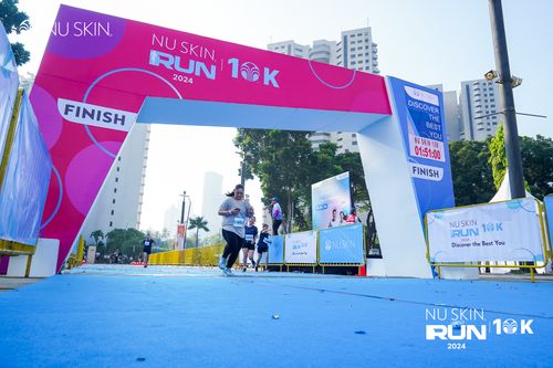 Race photo from Nu Skin Run 10K