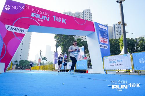 Race photo from Nu Skin Run 10K