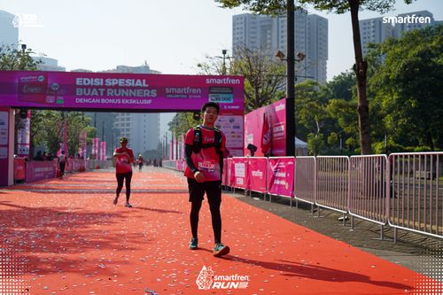 Race photo from Smartfren Run 2025 