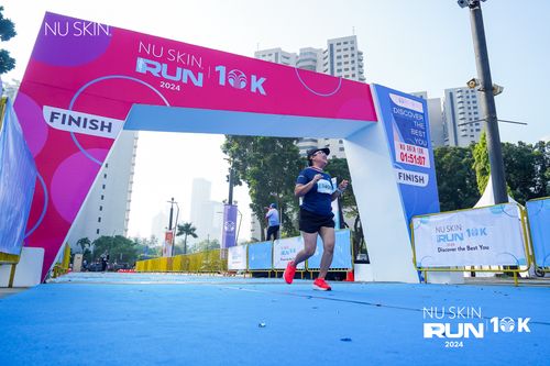Race photo from Nu Skin Run 10K