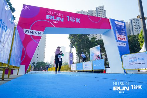 Race photo from Nu Skin Run 10K