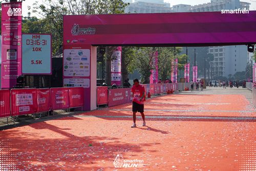 Race photo from Smartfren Run 2025 